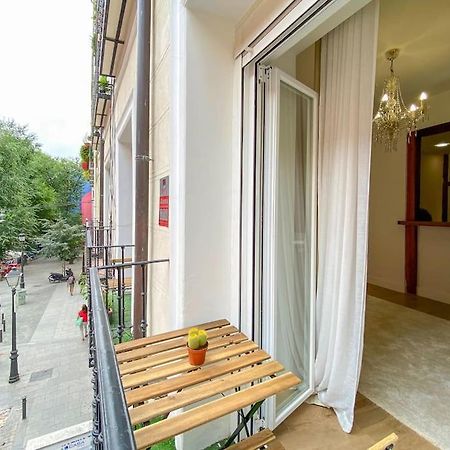 New Lavapies Spacious Flat, 2 Bedrooms And 2 Balconies Madrid Bagian luar foto